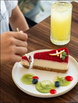 Nova Cafe Seydikemer - Orman Meyveli Cheesecake ve Taze Limonata